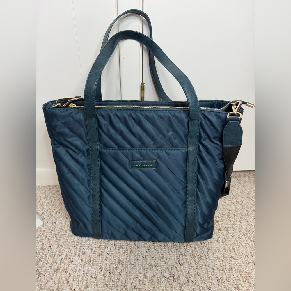 Vilah Bloom Quilted Nylon Tote Navy New without tag - Picture 5 of 13